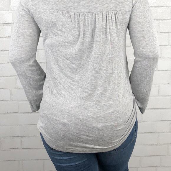 Xhilaration Embroidered Lace Front Long Sleeve Blouse in Gray Cream Size Medium - Picture 4 of 8